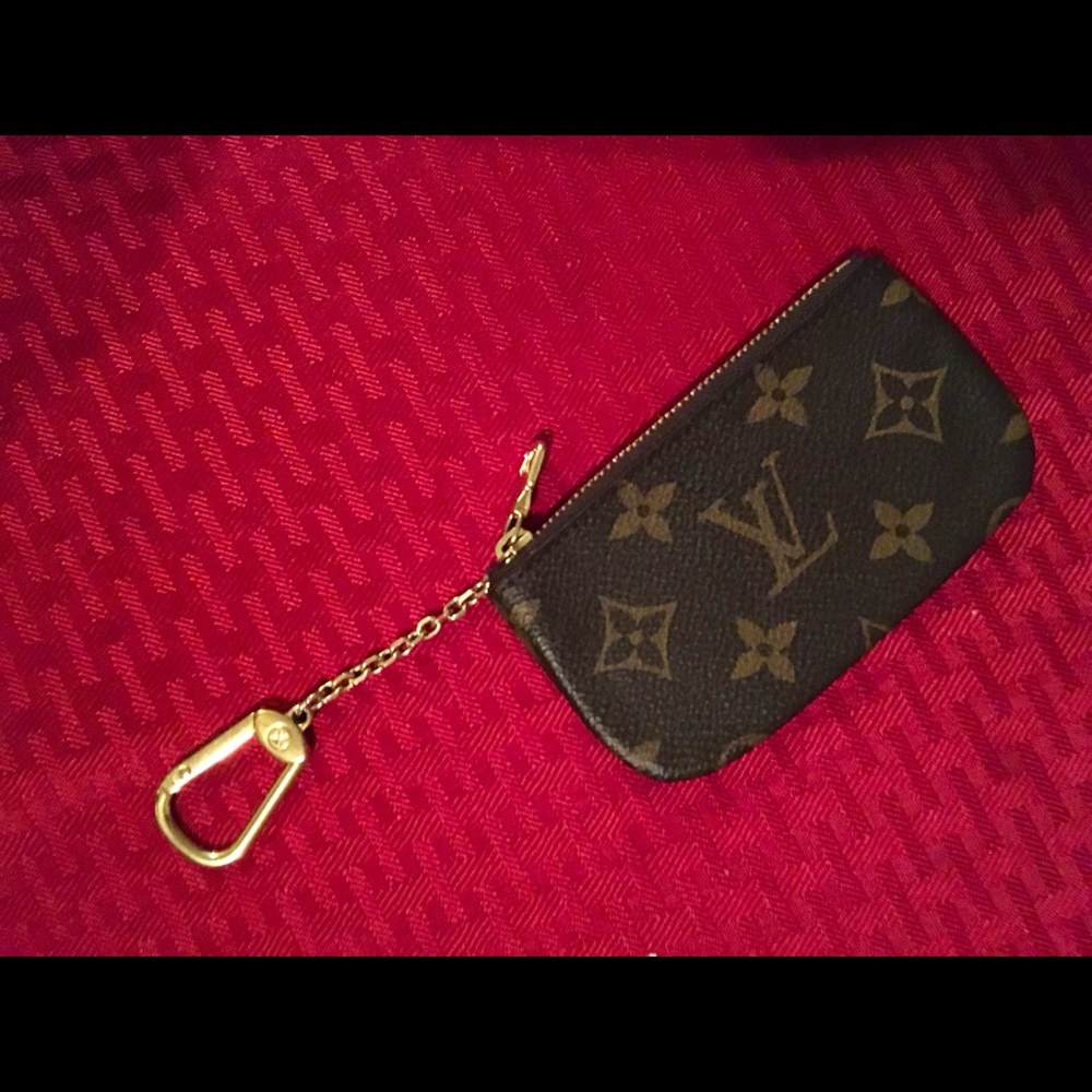 Key pouch